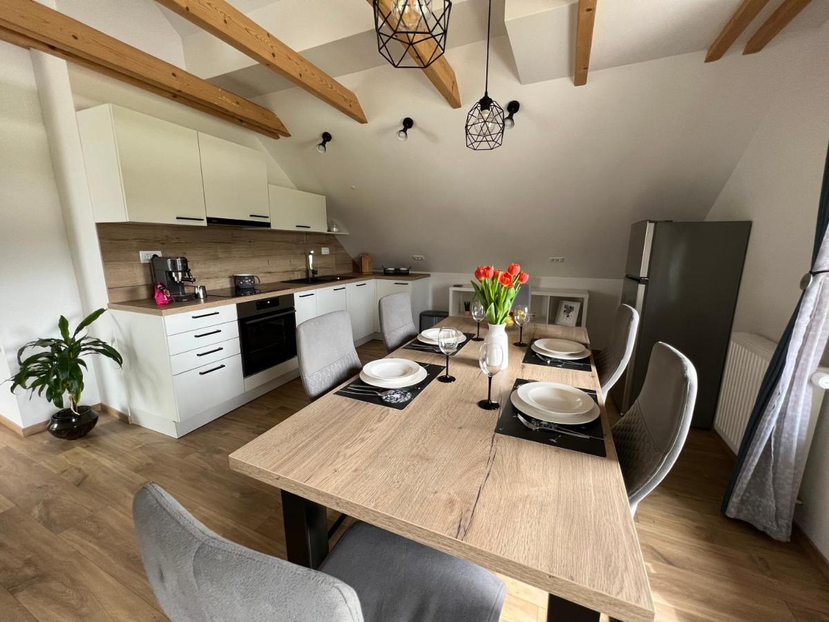 Apartma Ana In Manca เบกุนเย นา โกเรนิสเคม ภายนอก รูปภาพ